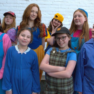 Snow White and the Seven Cool Kids